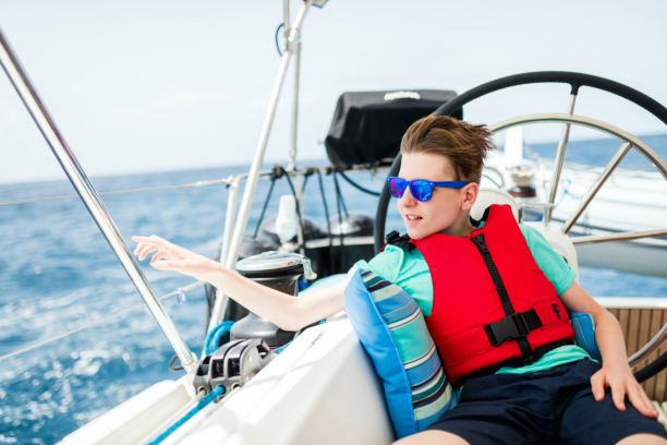 10-Safety-Equipment-Every-Boating-Enthusiast-Should-Have-On-Board